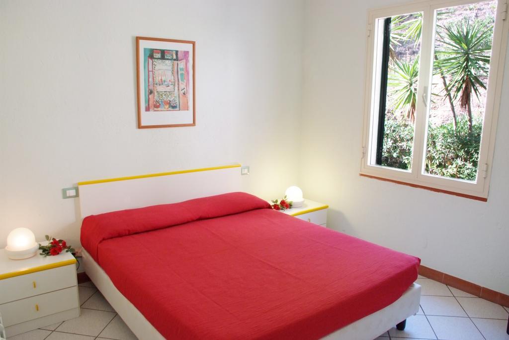 Residence Della Luna Porto Azzurro Exterior photo