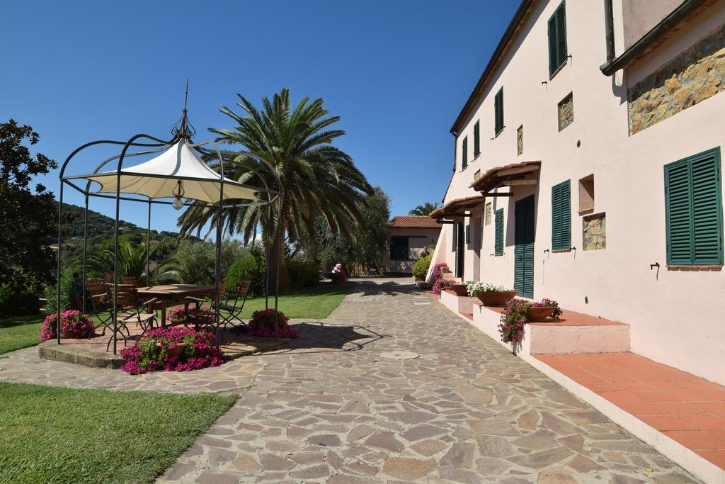 Residence Della Luna Porto Azzurro Exterior photo
